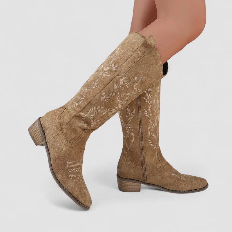 Valentina | Botas western bordadas de tacón bajo