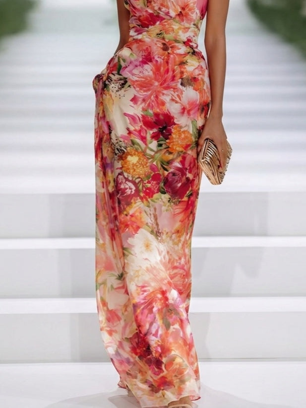 Cerise · Vestido Largo de Gasa Roja con Cuello Halter y Estampado Floral
