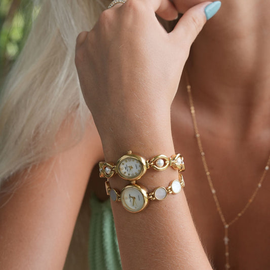 Celina · Reloj de Mujer Dorado con Brazalete Ajustable