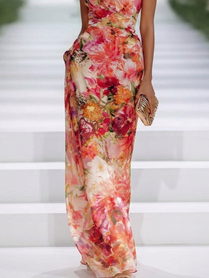 Cerise · Vestido Largo de Gasa Roja con Cuello Halter y Estampado Floral
